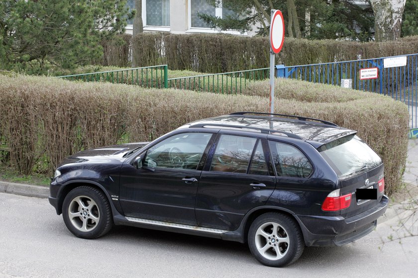 Kurski nie ma na alimenty. A na mandaty ma?