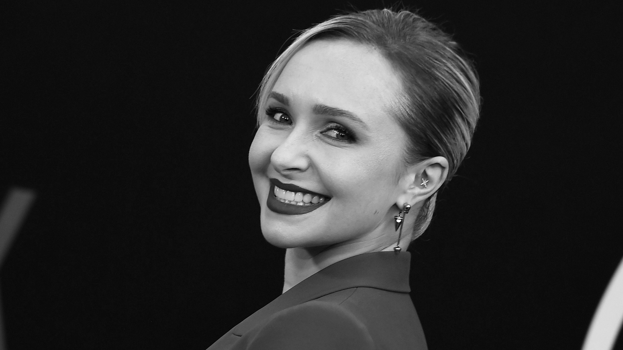 Vo veku 36 rokov zomrela herečka Hayden Panettier.