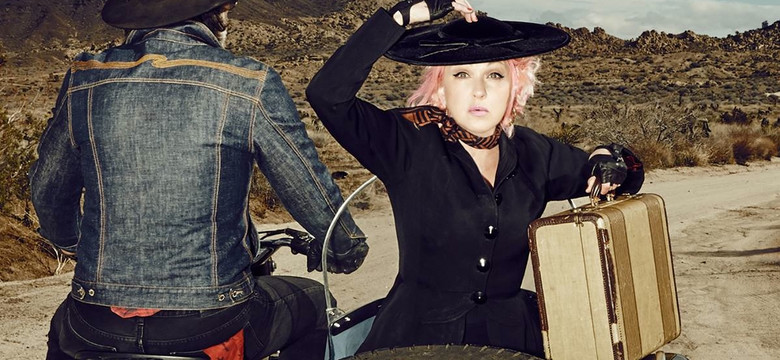 Cyndi Lauper nie myśli o emeryturze. Bierze się za country!