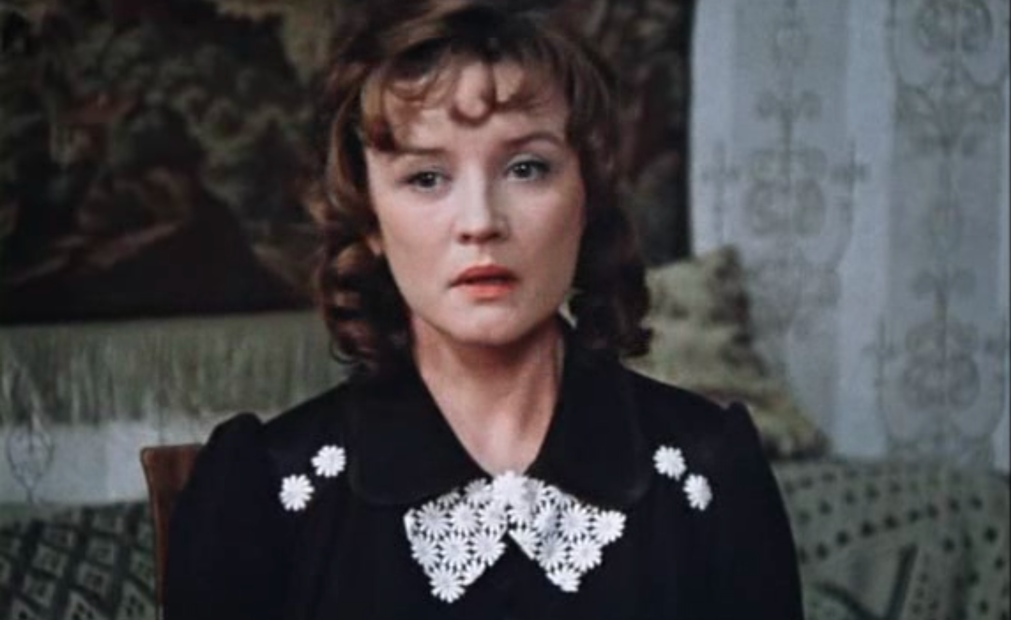 Ruská herečka Vera Alentova vo filme Moskva slzám neverí.