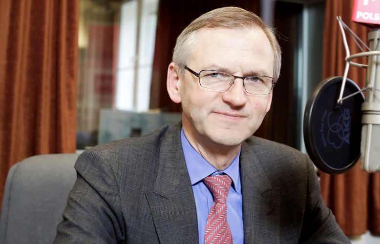 <strong>47. Mariusz Grendowicz </strong><br /><br />

prezes Polskich Inwestycji Rozwojowych SA<br /><br />

W najbliższych latach kierowana przez niego spółka ma wydać na projekty inwestycyjne 10 mld zł. <br /><br />

<a href='http://twarzebiznesu.pl/artykuly/688835,mariusz_grendowicz_zawodowo_wspiera_inwestycje.html'>Więcej o Mariuszu Grendowiczu przeczytasz tutaj>></a>