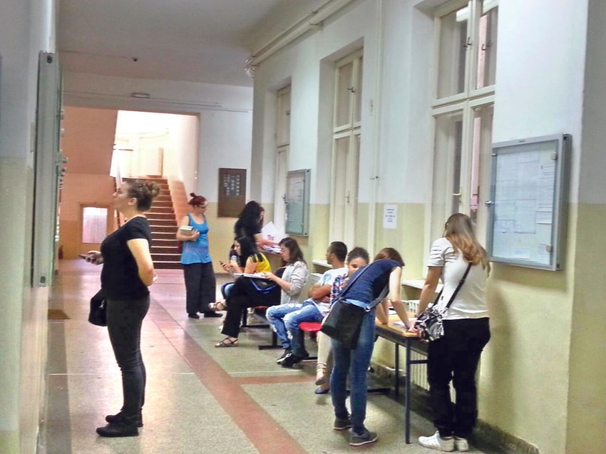 Mnogi odustali od prijave ispita kad su videli cene: Filozofski fakultet u Nišu