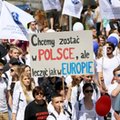 Lekarze dalej wyjeżdżają z Polski. Podwyżki ich nie zatrzymają