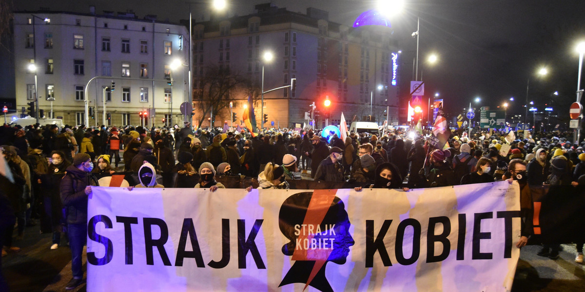 Trybunał Konstytucyjny opublikował uzasadnienie wyroku ws. aborcji. Protesty w Polsce