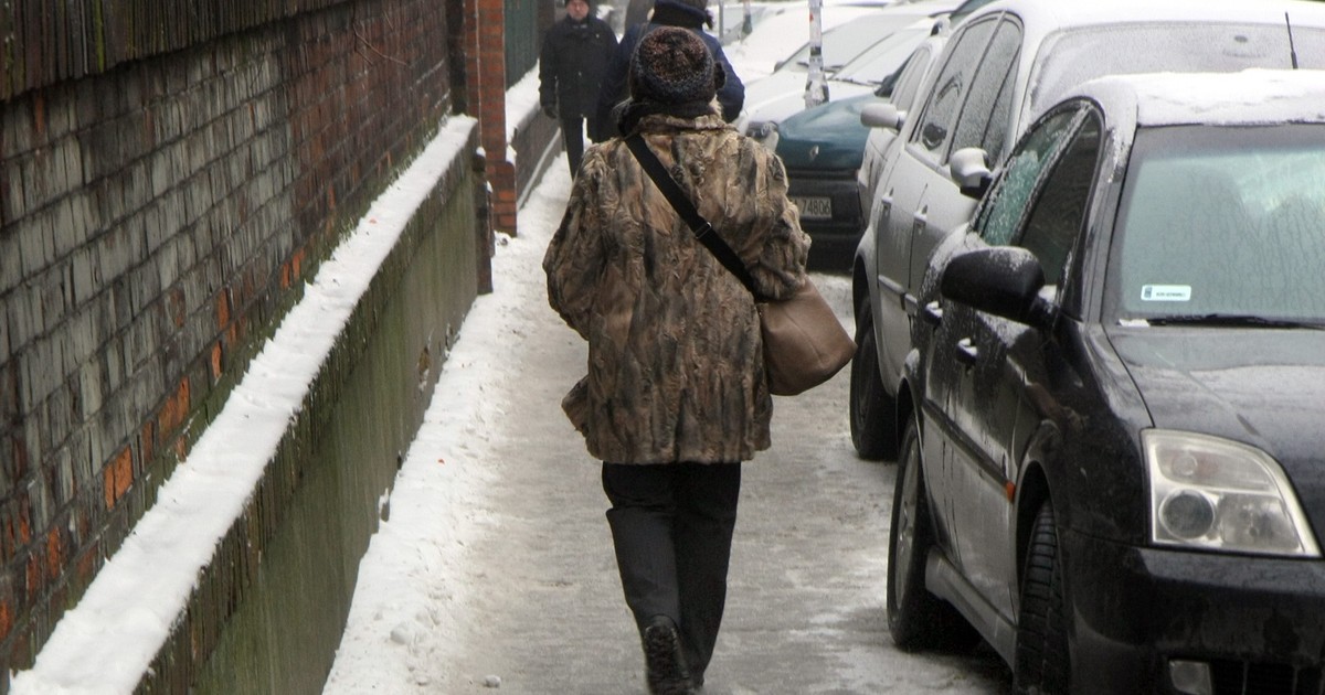 Alert RCB dla 9 województw. To zjawisko może być śmiertelną pułapką. "Zostań w domu"