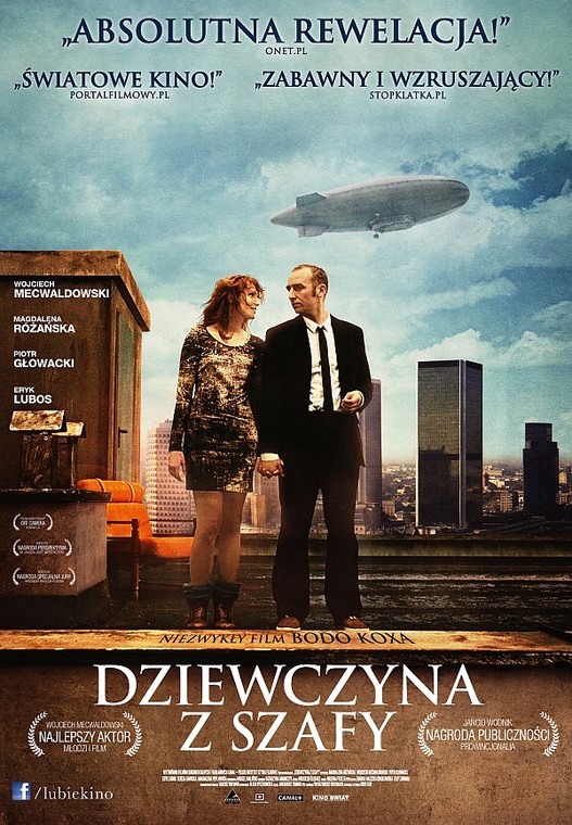 "Dziewczyna z szafy" - plakat filmu