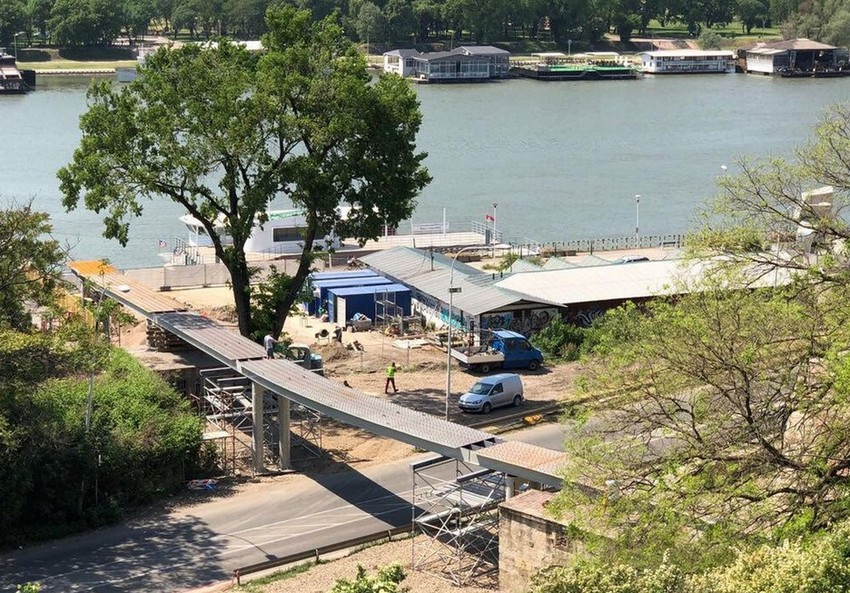 Most iznad Bulevara vojvode Bojovića