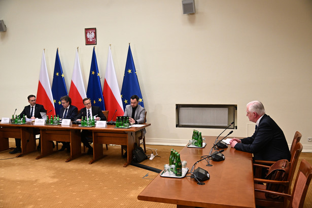 Jarosław Gowin przed komisją śledczą ds. wyborów kopertowych