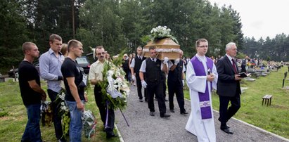 Pogrzeb Adriana z Poręby. Policja: Nie mamy związku z jego śmiercią