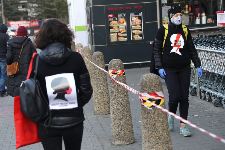 Czarny protest w Krakowie