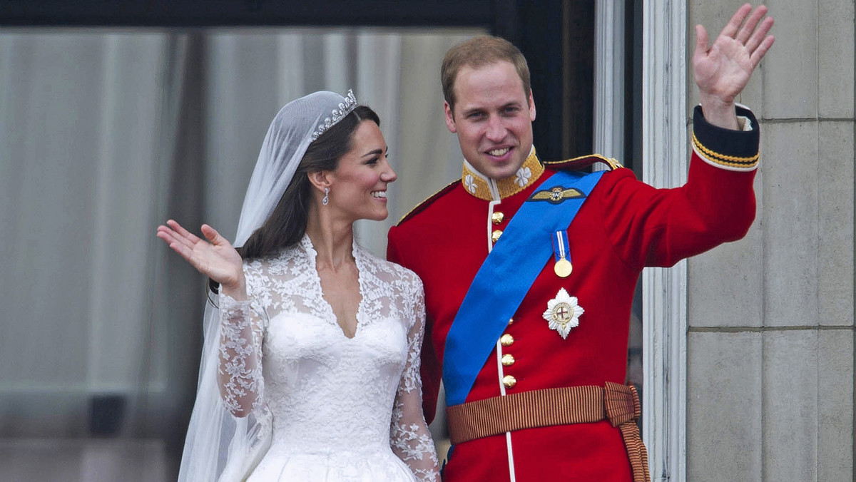 Suknia ślubna Kate Middleton miała być tajemnicą. Prasa zniszczyła ten plan