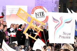 Chciał rzucić krzesłem w prezydenta. "Był poszukiwany listami gończymi"