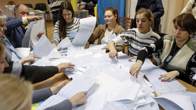 Wyjątkowo niska frekwencja w wyborach na Ukrainie