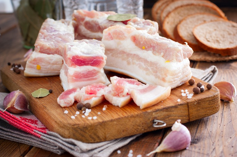Smalec przygotujmy z dobrej jakości, świeżej słoniny