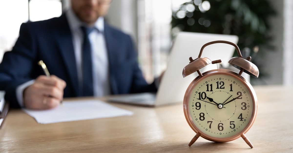 Nieoczywiste zalety wprowadzenia 4-dniowego tygodnia pracy. Zgadzasz się z naszą ekspertką?