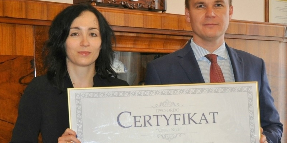 prezydent Kostempski kupił certyfikat czyste ręce