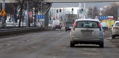 Masz brudne auto? Możesz dostać surowy mandat