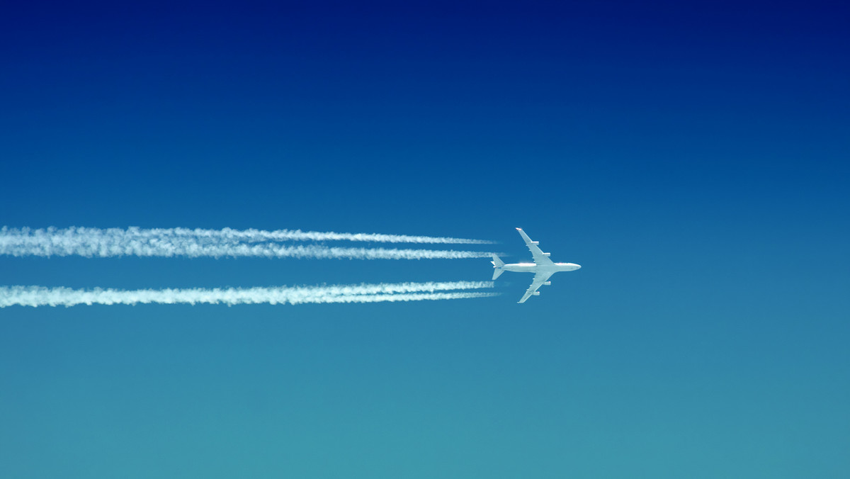 Z powodu błędnie ustawionego autopilota, samolot brytyjskich linii lotniczych Flybe z 44 pasażerami spadał w kierunku ziemi. Na pokładzie znajdowało 44 pasażerów. Zdaniem ekspertów, jak czytamy w "Rzeczpospolitej", od katastrofy dzieliło maszynę ok. 13 sekund.