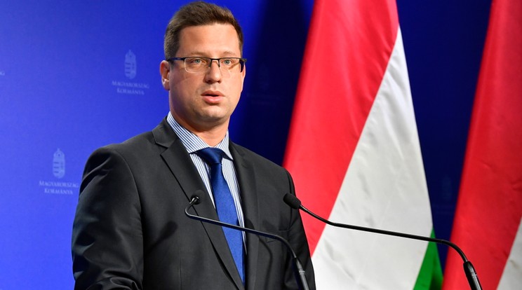 Gulyás Gergely, a Miniszterelnökséget vezető miniszter a Kormányinfó sajtótájékoztatón a Miniszterelnöki Kabinetiroda sajtótermében 2021. szeptember 15-én / Fotó: MTI/Máthé Zoltán