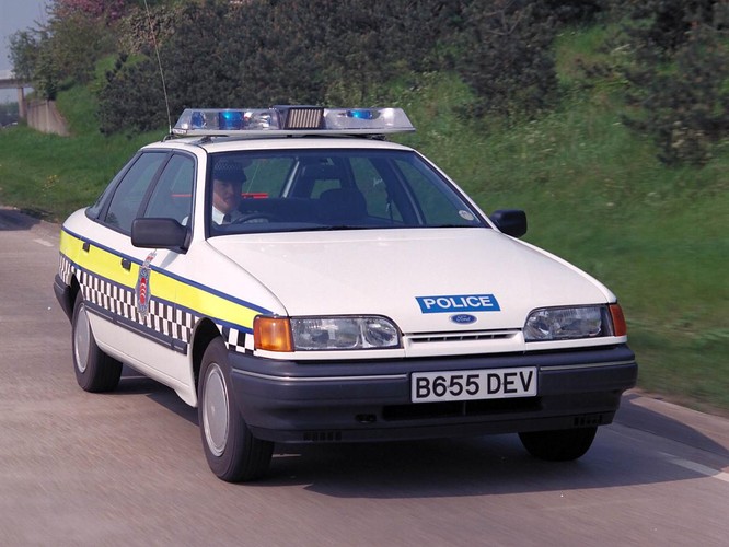 Radiowóz brytyjskiej policji