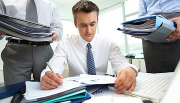 Równość wynagrodzeń z nowymi obowiązkami. Pracodawcy RP: „To kolejny biurokratyczny ciężar dla firm”