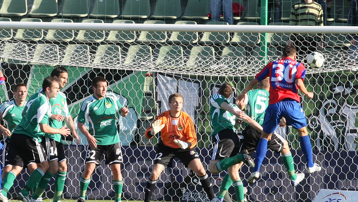 Łukasz Gikiewicz, 22-letni napastnik nie zagra w nadchodzącej rundzie w Śląsku Wrocław. Piłkarz trafi prawdopodobnie do klubu szwajcarskiej drugiej ligi - Wil.