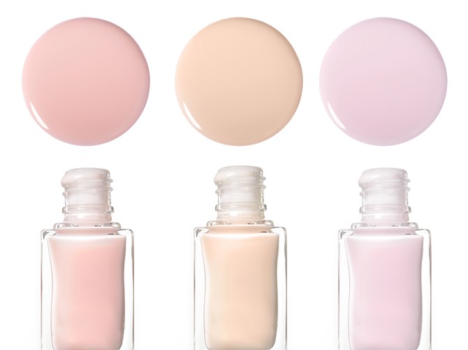 „Nude“ manikir, jesenji trend