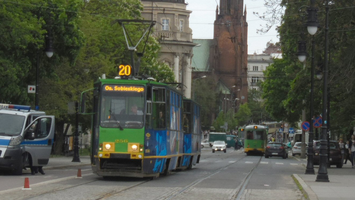 Od czwartku wydłużona zostanie trasa tramwajów linii nr 20, które będą dojeżdżać do ronda Rataje i na Piotrowo. ZTM chce w ten sposób ułatwić dojazd m.in. studentom Politechniki Poznańskiej.