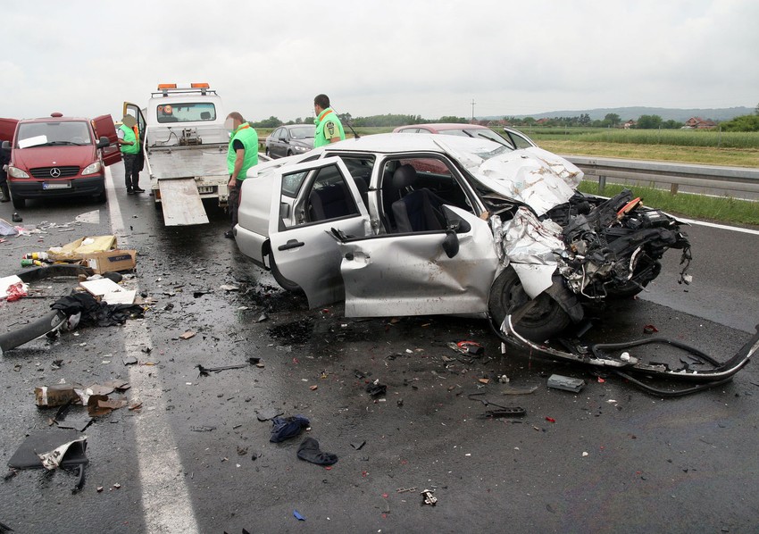 Saobraćajna nesreća 