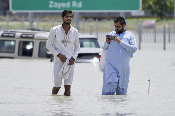 U DUBAIJU PRIJAVILI NEPOZNATU BOLEST Misle da je povezana sa nedavnim poplavama