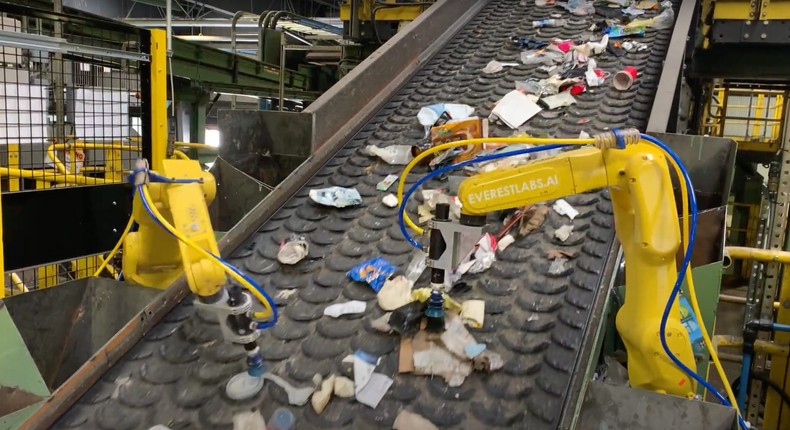 AI could modernize the waste industry and boost recycling rates.EverestLabs