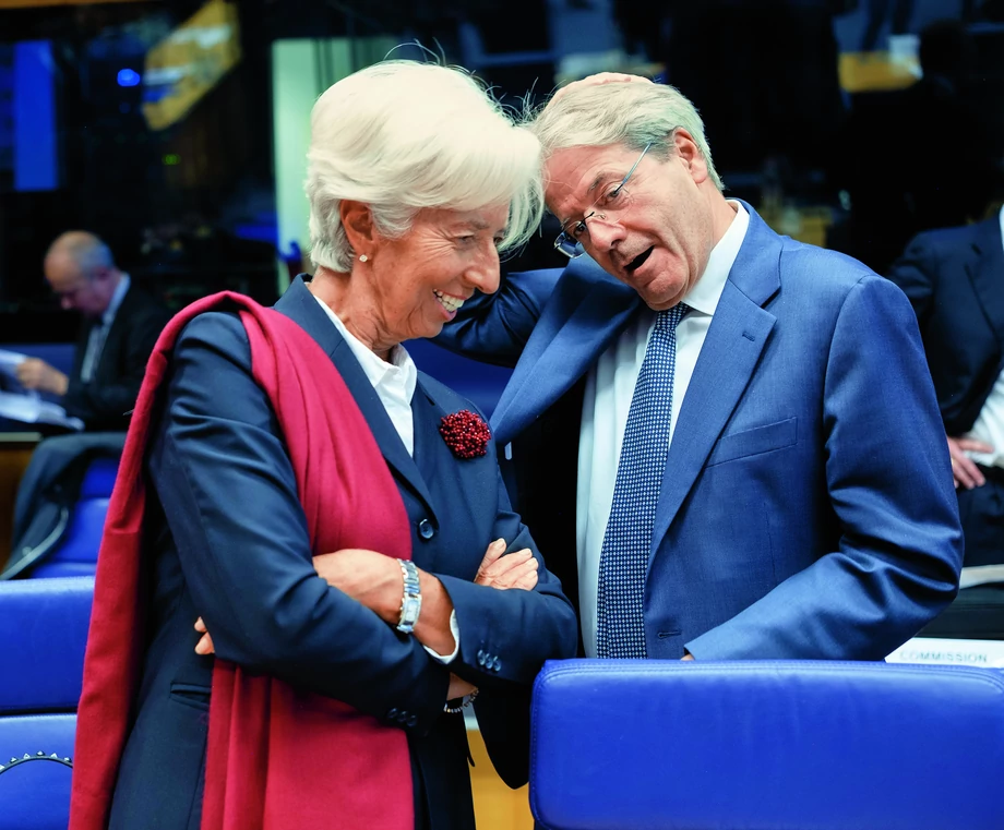 Soft power dressing Christine Lagarde: połączenie ponadczasowej elegancji z kobiecością.