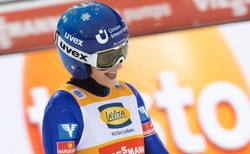 PŚ w skokach kobiet. Pinkelnig wygrała w środę w Villach