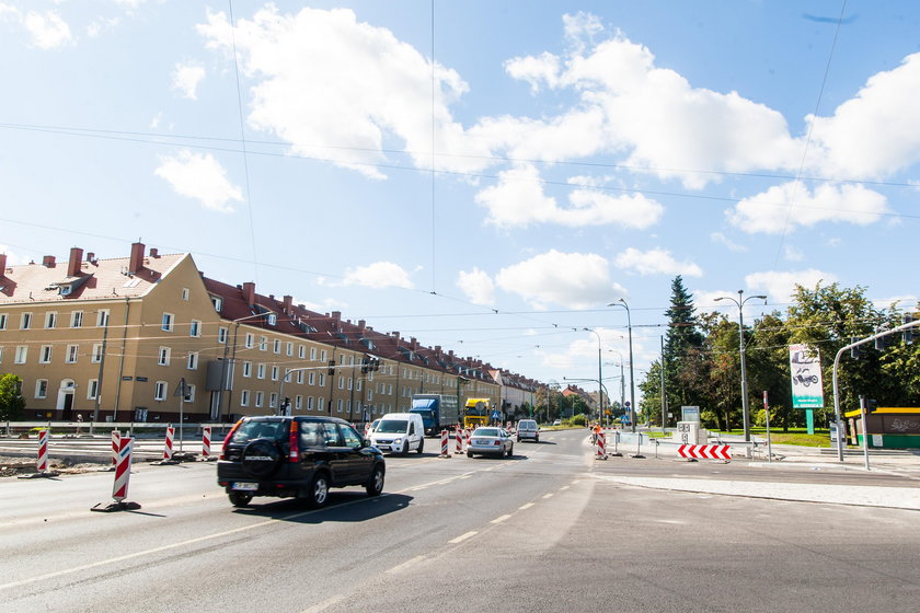 Trwa walka o możliwie najszybsze zakończenie przebudowy ulicy Dąbrowskiego.