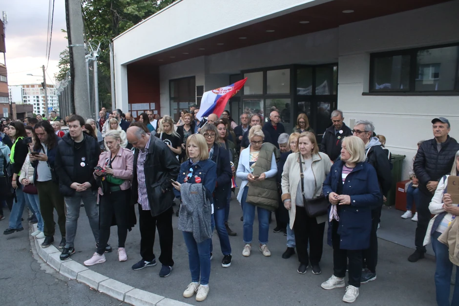 Skup podrške pritvorenoj profesorki gimnazije