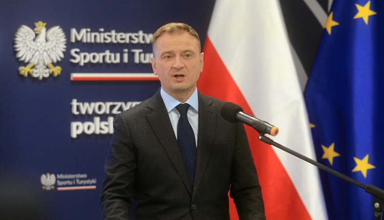 Prezesi związków boją się ministra Nitrasa. Jego rządy doprowadzą polski sport do ruiny"