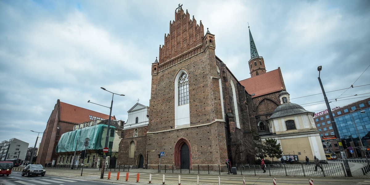 Dominikanin Paweł M. prawomocnie skazany za gwałt.