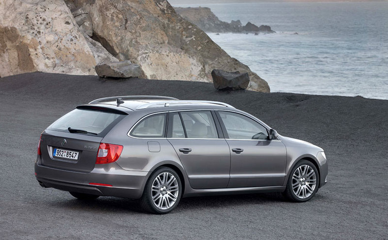 IAA Frankfurt 2009: Škoda Superb Combi w pełnej krasie (fotogaleria)