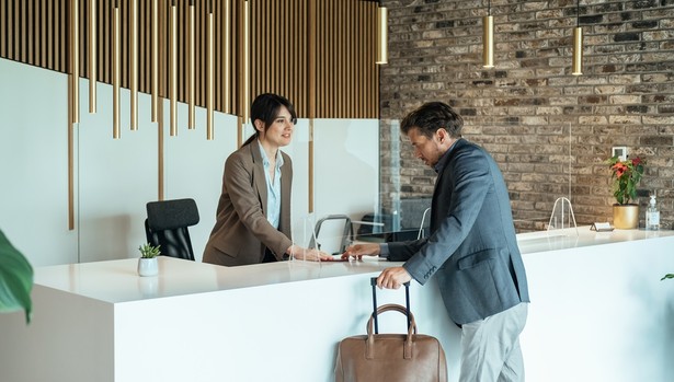 Jak zyskać nowych gości hotelowych? Strategia marketingowa