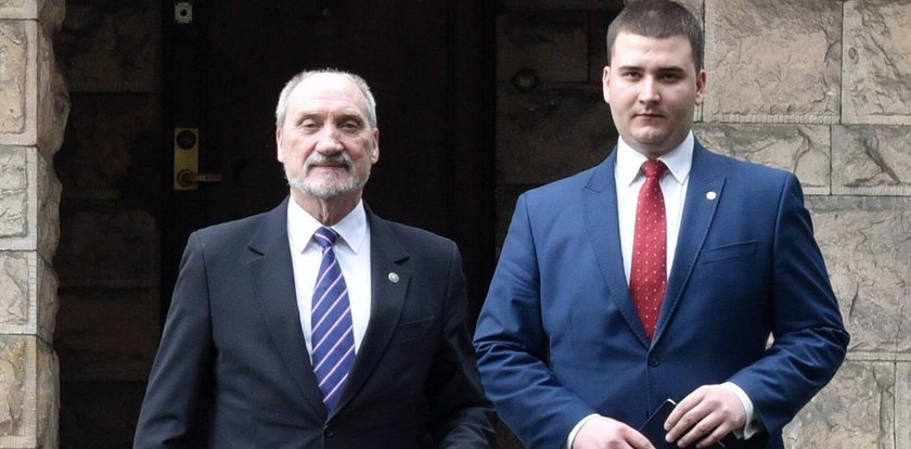 Macierewicz gra PiS na nosie. „Chce pokazać, że rządzi”