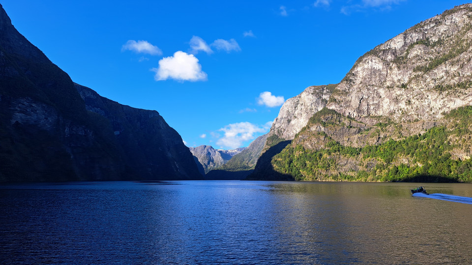 Rejs po Aurlandsjorden i Nærøyfjorden