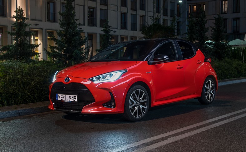 Nowa Toyota Yaris w Polsce tanieje, Corolla schodzi z ceny