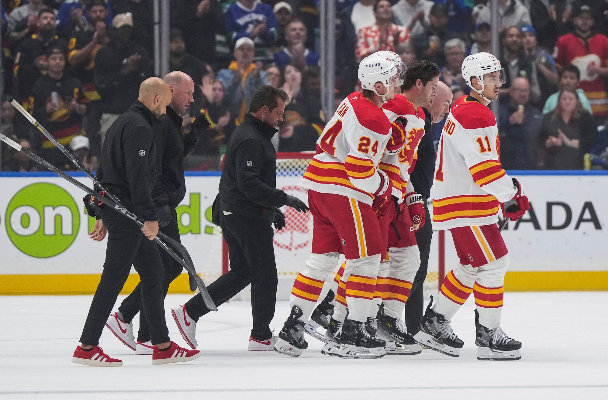 Zápas NHL: Calgary Flames - Vancouver Canucks.