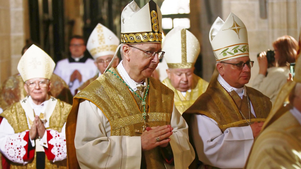 Od lewej: abp Marek Jędraszewski, abp Stanisław Gądecki, abp Stanisław Dziwisz i  bp Artur Miziński