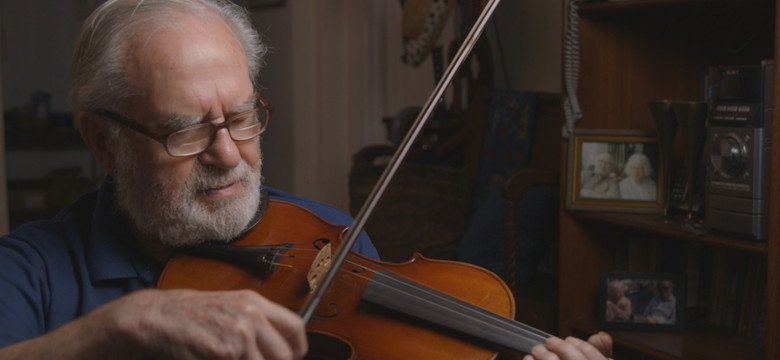 Jak 93-letni ocalały z Holokaustu i 14-latka z Bronxu zaprzyjaźnili się dzięki skrzypcom