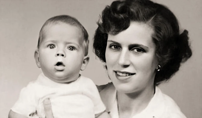 Brus Vilis sa majkom