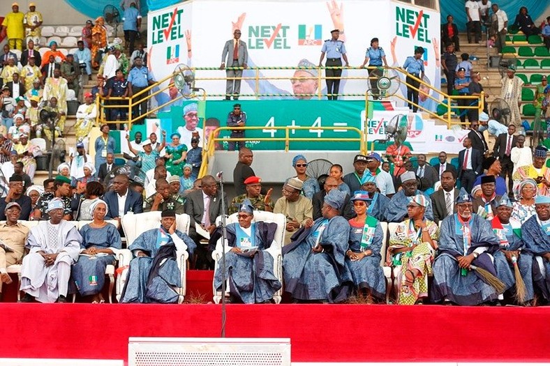 The APC leadership endured a shameful outing at its Ogun State rally on Monday, February 11, 2019 [Twitter/@AkinwunmiAmbode] 