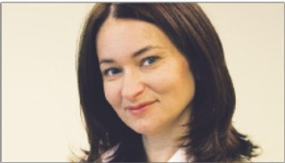 Czy zakaz rozwiązania umowy dotyczy pracownicy, która zaszła w ciążę w okresie wypowiedzenia