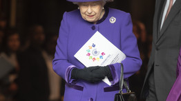 Gyászol II. Erzsébet királynő: megtört, megszegi majd a királyi protokollt