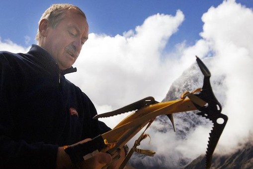 Nepal, Himalaje, 2005. Krzysztof Wielicki przygotowywuje sie do ataku na szczyt Lobuche Jacek Turcz